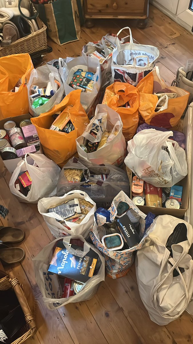 Another special shoutout to the students, parents and teachers of <a href="/apschool/">Alexandra Park School</a>, for this massive donation of food and gifts.

It's amazing to see the community come together over the festive season to support our neighbours. Our guests will really appreciate this generosity. 💛💫💛