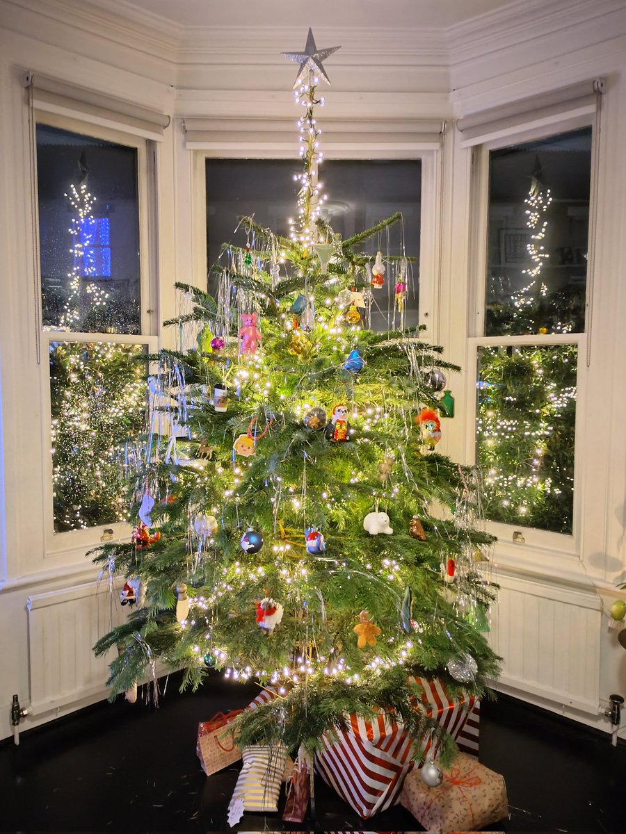 chefskiss's tweet photo. 🎄 https://t.co/QQlqW8YnKK