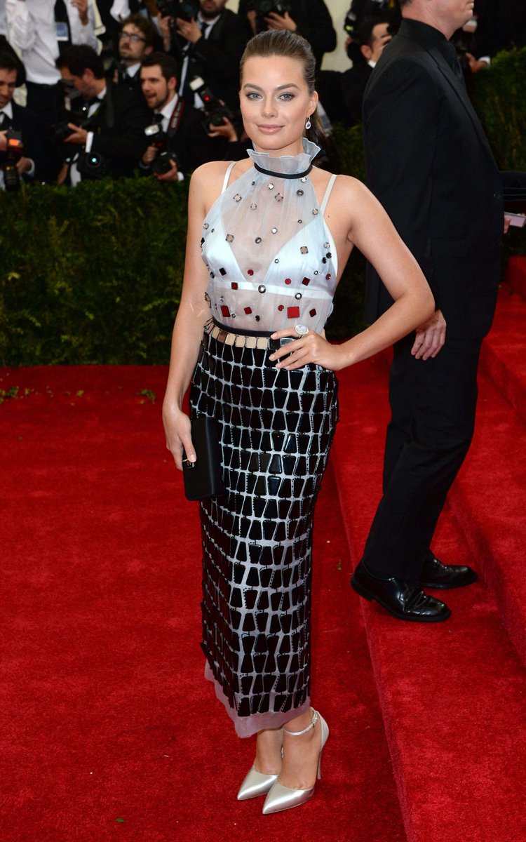 📸: Fallon Monaghan-Rogers in Prada attending the London premiere of ‘Haute Couture’ at ODEON Luxe Leicester Square on Thursday, 2nd December 2024. Check it in theaters NOW by <a href="/JCPFilms/">JCP Films</a>. #HauteCoutureFilm