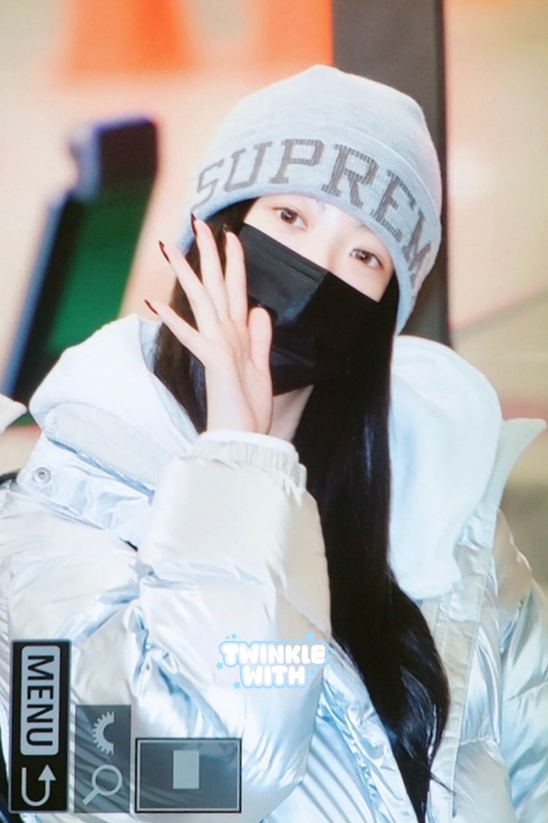 𝖳𝖶𝖨𝖭𝖪𝖫𝖤 𝖶𝖨𝖳𝖧 tweet media