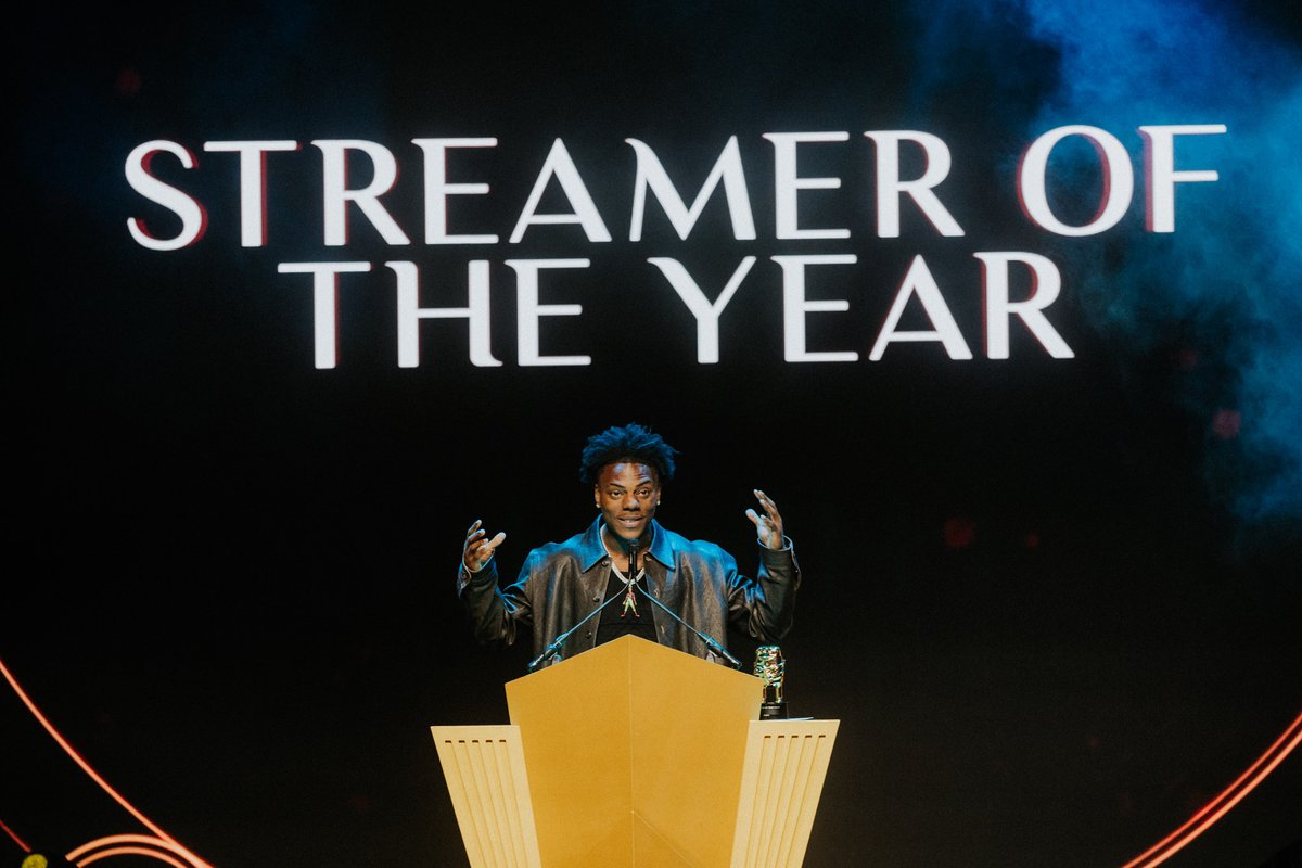 offbrand tweet media