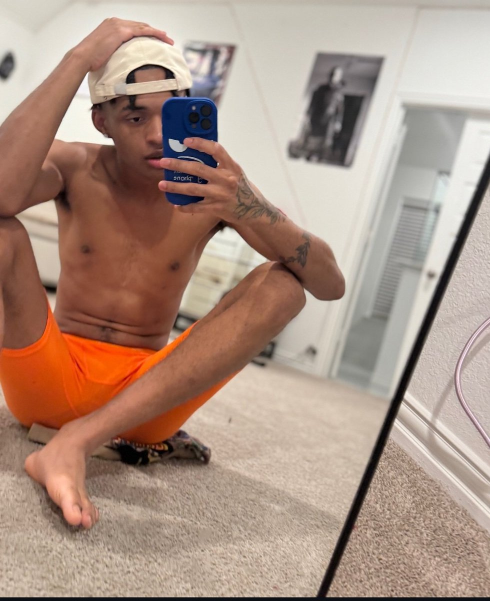 🍆 TOP 1.3% tweet media