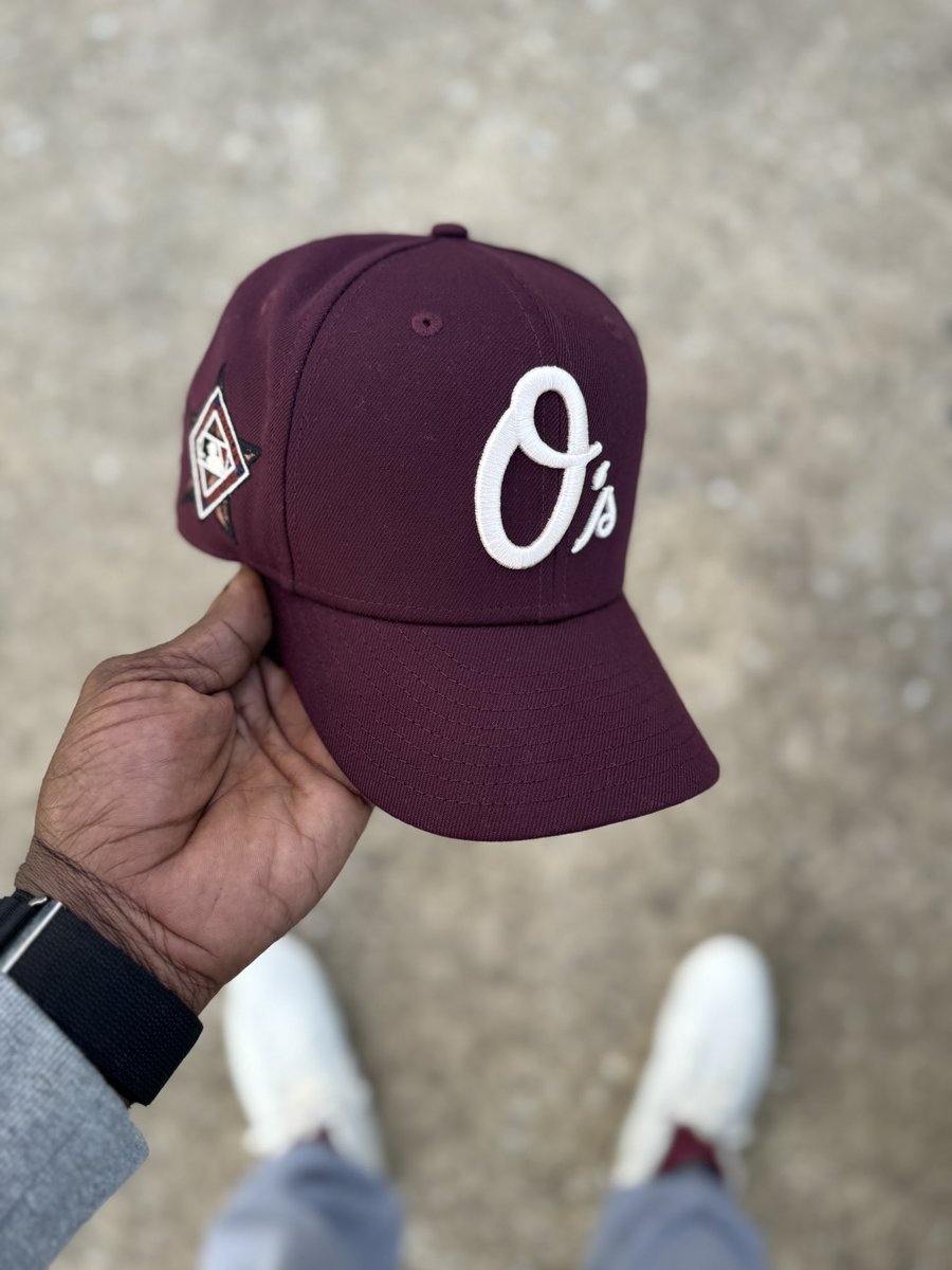 soleguru's tweet image. Maroon 6’s for today. Happy Sunday ! 

#yoursneakersaredope 
#kotd #wdywt #fotd