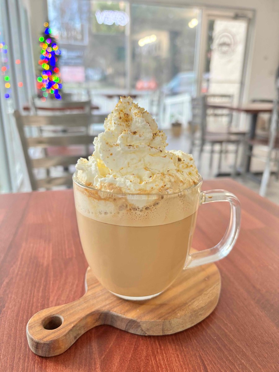 HillTreeCoffee's tweet photo. Hill Tree Roastery introduces the Sweater Weather latte, a comforting blend of brown sugar, maple syrup, nutmeg, cloves, cinnamon, and a hint of orange. Topped with homemade whip cream, it captures the cozy essence of the season. Enjoy this delicious specialty. #hilltreeroastery https://t.co/wGwImjxmq2