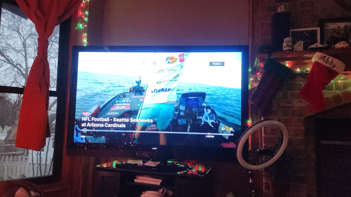 MrsTaWilliams's tweet photo. @NFLonCBS why is this game not showing???? It's a fishing competition. https://t.co/HMU7r78k8Y