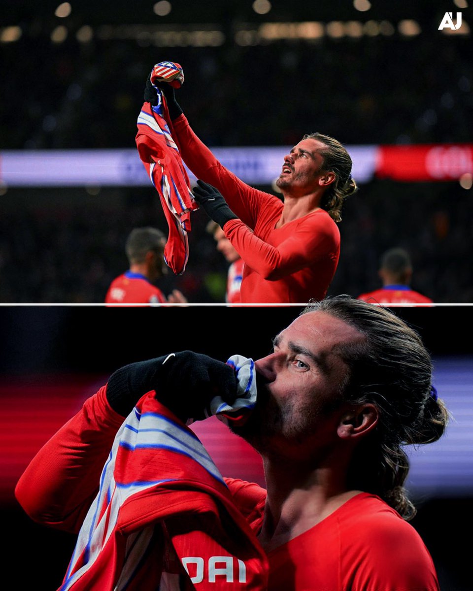 🚨 Antoine Griezmann takes off his shirt, raises it and shows the Atleti badge, then kisses it. ❤️🤍
