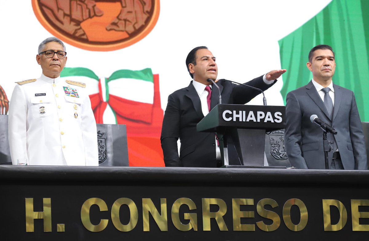 TabascoJavier's tweet photo. Acompañamos con mucho gusto a nuestro amigo y compañero Eduardo Ramírez Aguilar (@ramirezlalo_) en su toma de posesión como Gobernador de Chiapas. Nos une el amor al pueblo y vamos a trabajar muy coordinados para bienestar de nuestras entidades que comparten frontera. https://t.co/04Q9v1xqdU