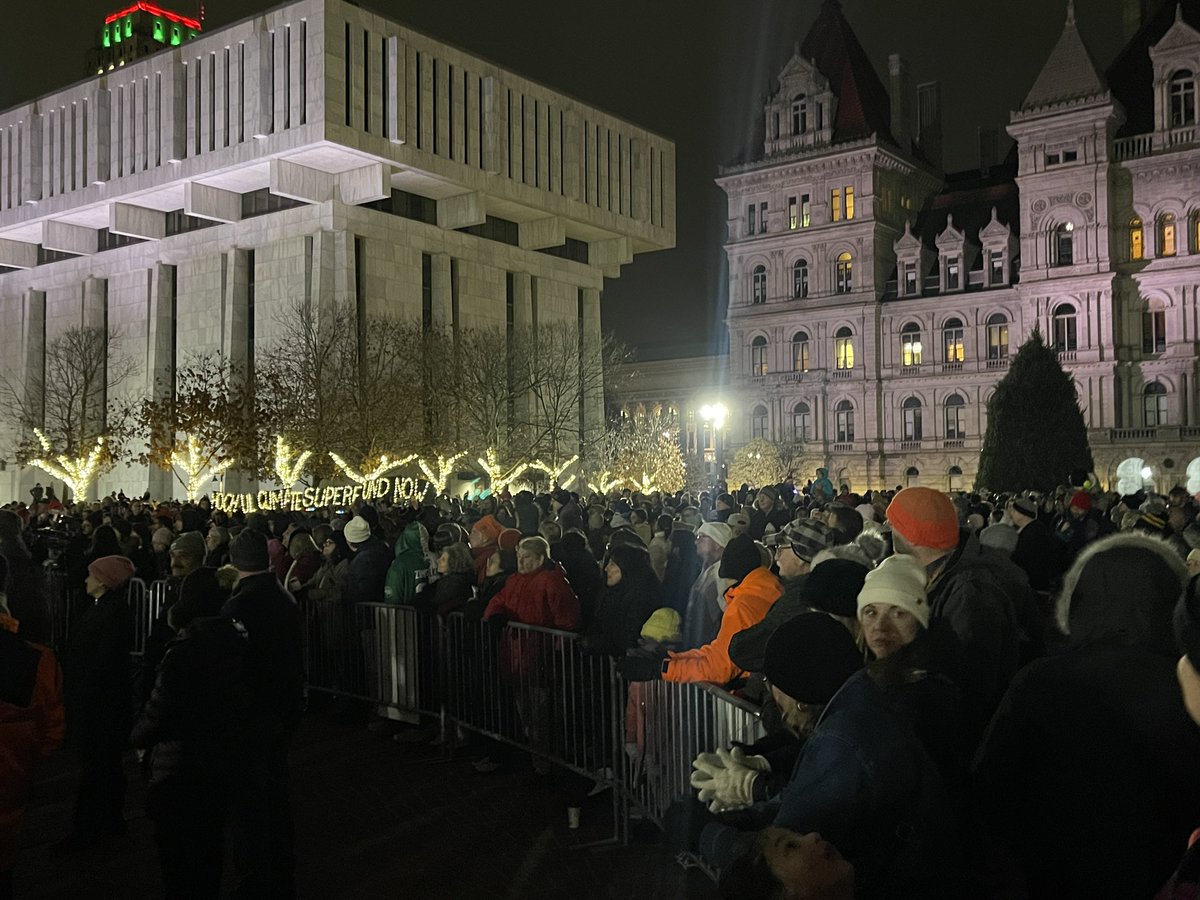 Kate Lisa tweet media