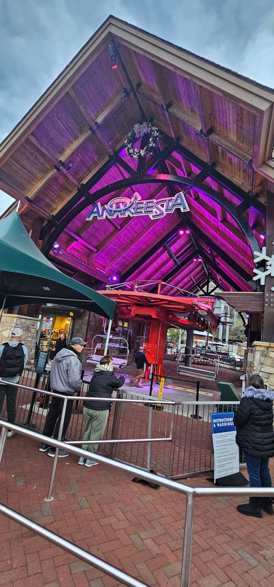 NateInSports's tweet photo. Dinner with a view
(At @AnakeestaTN in @TravelGburg) https://t.co/fmRa0xUYaS