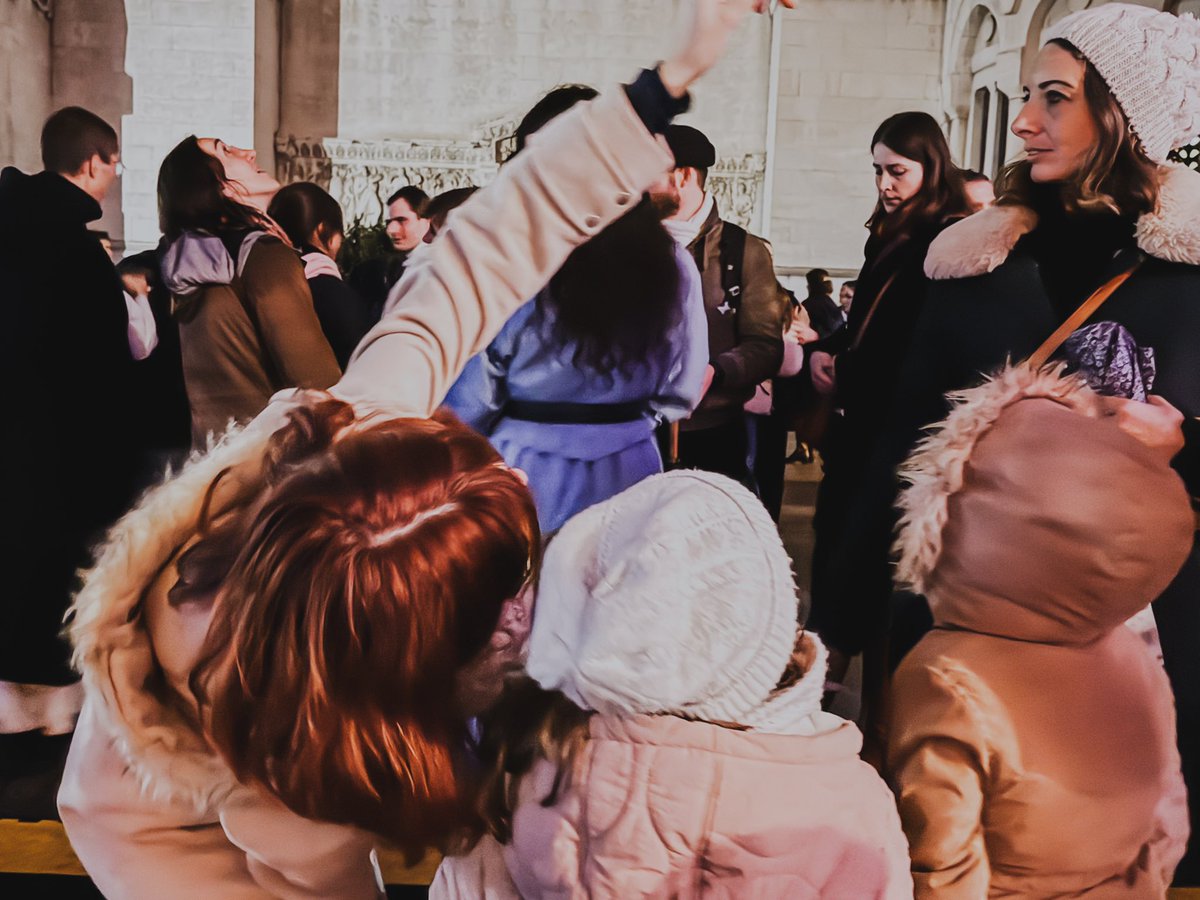 Tiffany_Joncour's tweet photo. Fière d’avoir participé à la procession du 8 décembre à Lyon, une tradition lyonnaise qui incarne l’âme et l’histoire de notre belle ville.🙏🏻⛪️
#MerciMarie https://t.co/Pquy7JwgVM