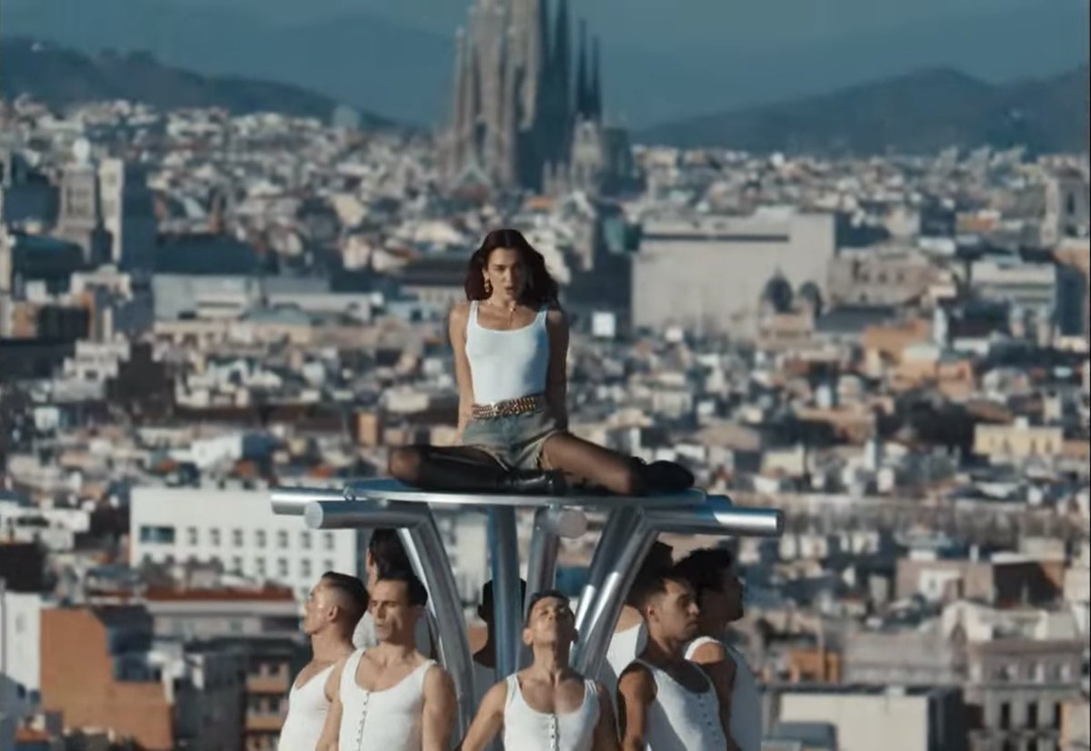 happierthanlipa's tweet photo. Illusion music video was peak cinematographic https://t.co/zjDLJecMfr