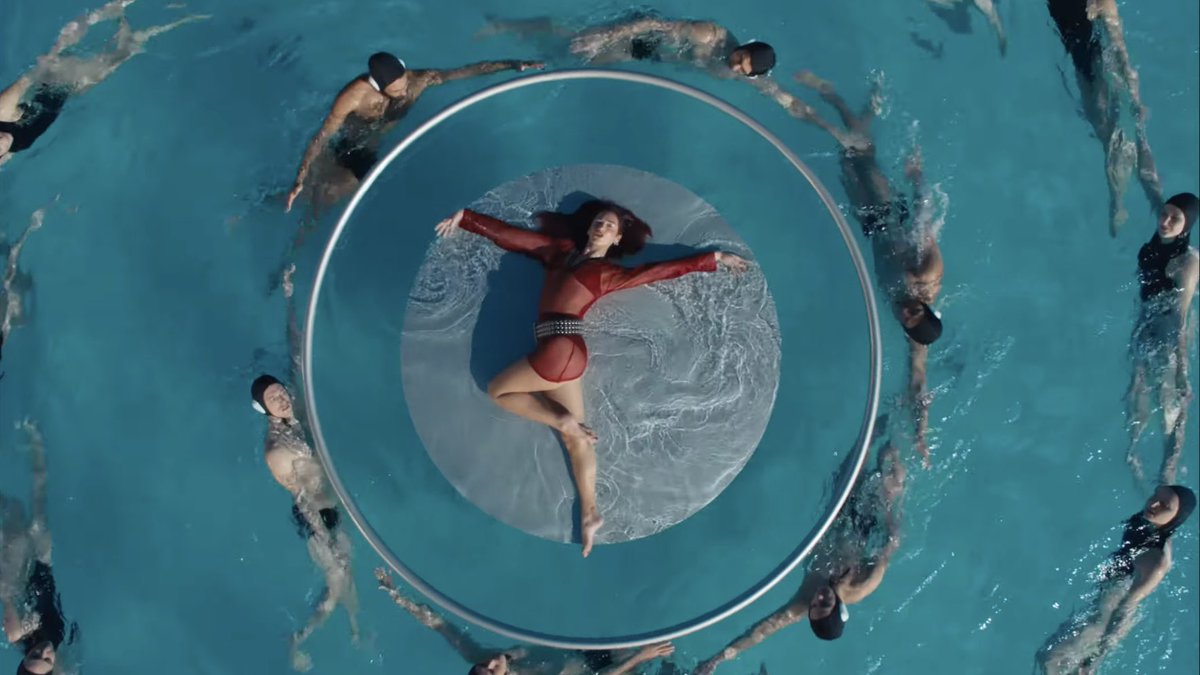 happierthanlipa's tweet photo. Illusion music video was peak cinematographic https://t.co/zjDLJecMfr