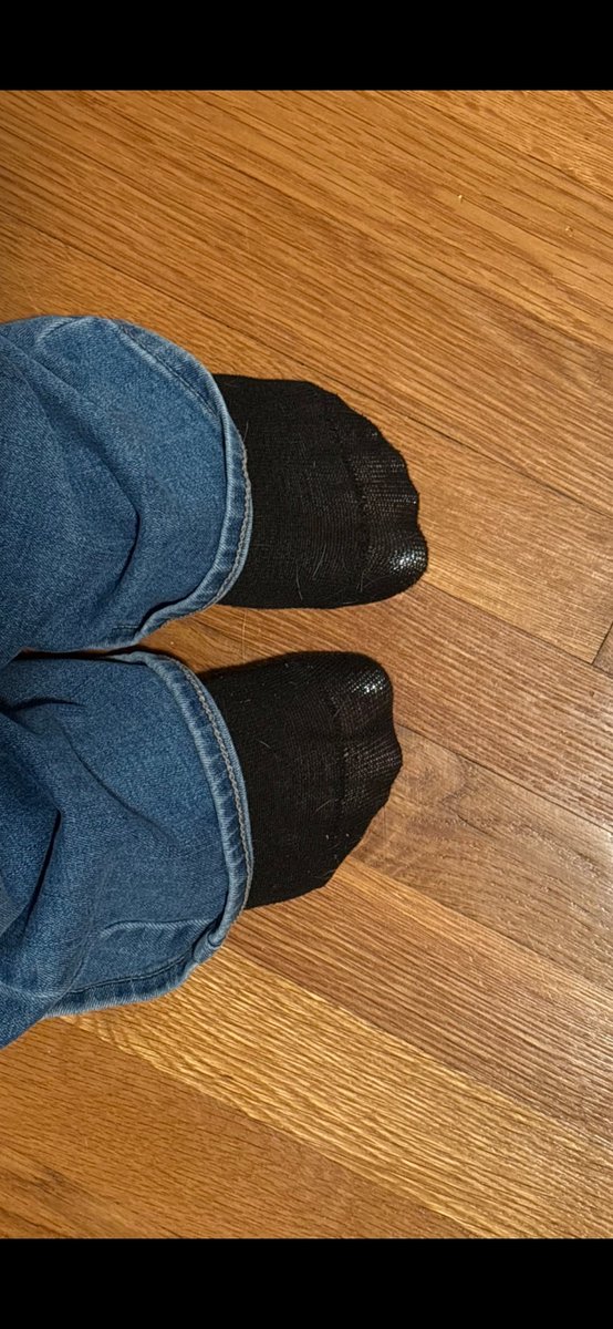 MommaFootograph's tweet photo. #socks #feetfetish #feetworshi̇p #feetpicsforsales #feetsole https://t.co/I2xfpQDx0C