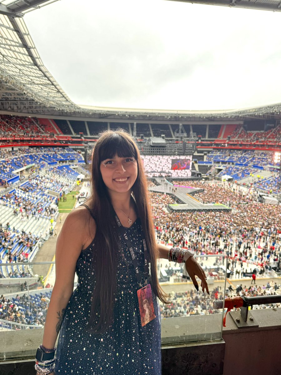 repswiftversion's tweet image. reputation 🐍 / midnights ⭐️ / TTPD🩶 #TheErasTour @taylornation13