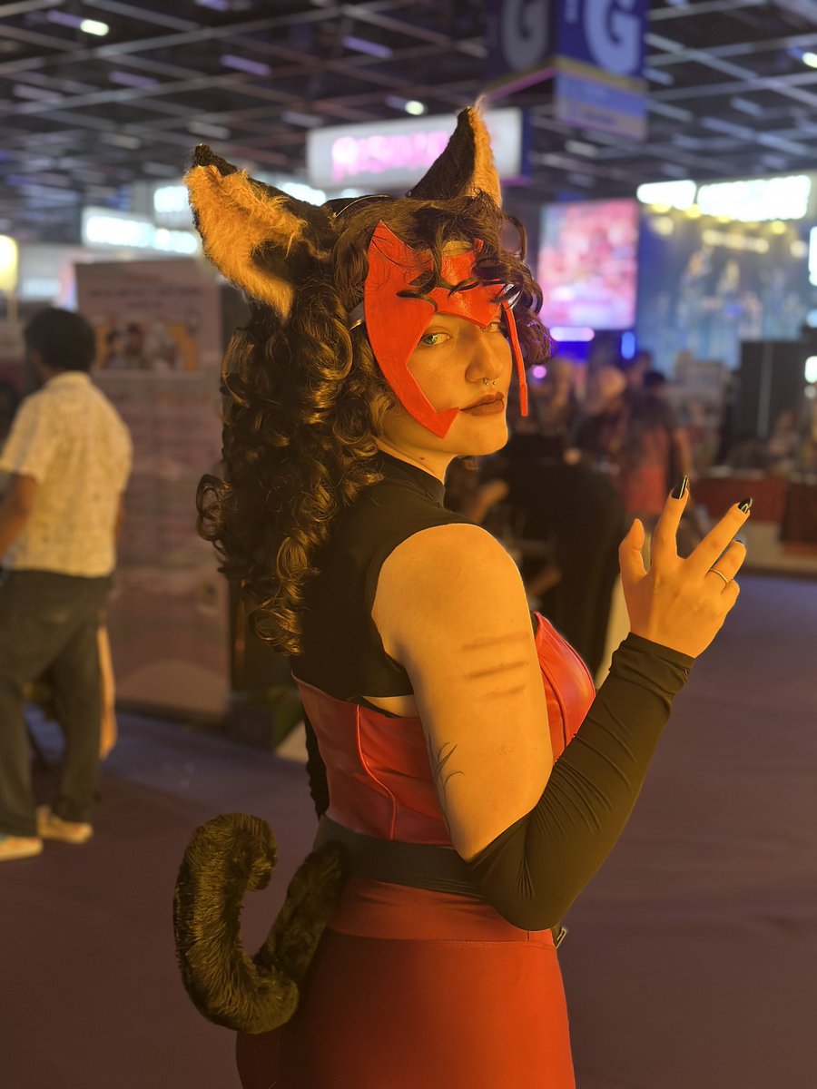 letuceeeee's tweet photo. amantes de catradora, realizei um sonho 

minha she-ra @Camz_Mcgrath 🤍 https://t.co/nbdMyAd9oE