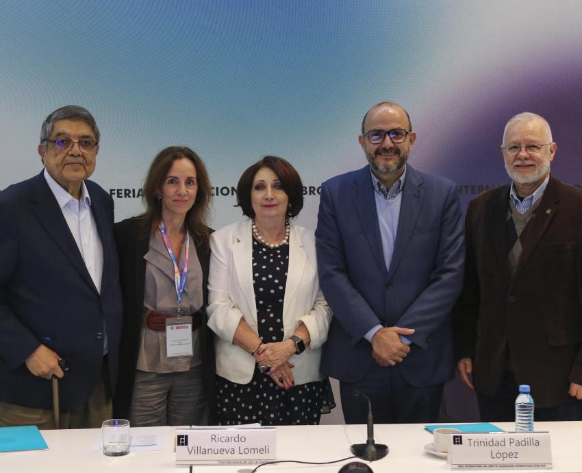 La <a href="/FILGuadalajara/">FIL Guadalajara</a> rompe todos los récords en número de asistentes, seguidores en redes sociales, ventas registradas y número de editoriales presentes.

🔗url.udg.mx/a0B8W