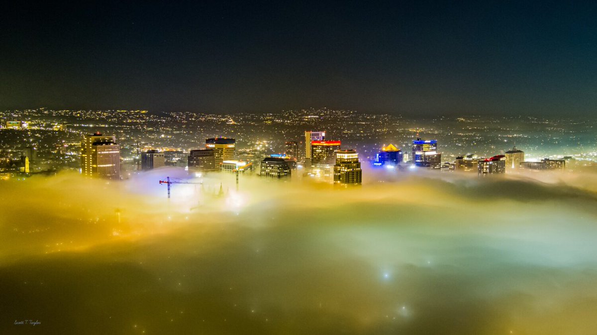 KSL5TV's tweet photo. A cold front is expected to hit the state Sunday night and help clean Utah's air.

Send in your weather photos to our #AsYouSeeIt page, and enjoy these incredible submissions! 

📷 Scott Taylor
📷 Kenzie Reilly
📷 Janice Noyce
📷 Tym Taylor https://t.co/68S407tIlM