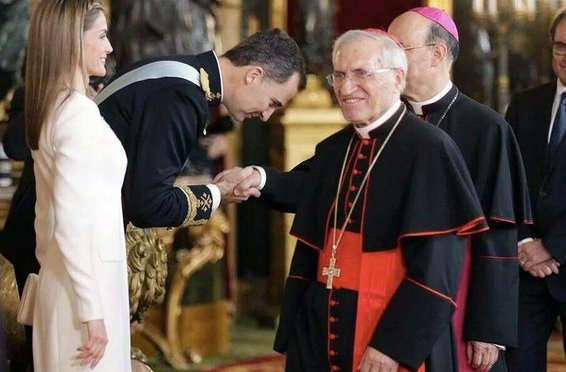 Famelica_legion's tweet photo. Tal vez sea el momento de dedicar la financiación de la iglesia católica a educación y el que quiera religión que se la pague... 

#CuartoMilenio https://t.co/uX9KBgA8fT
