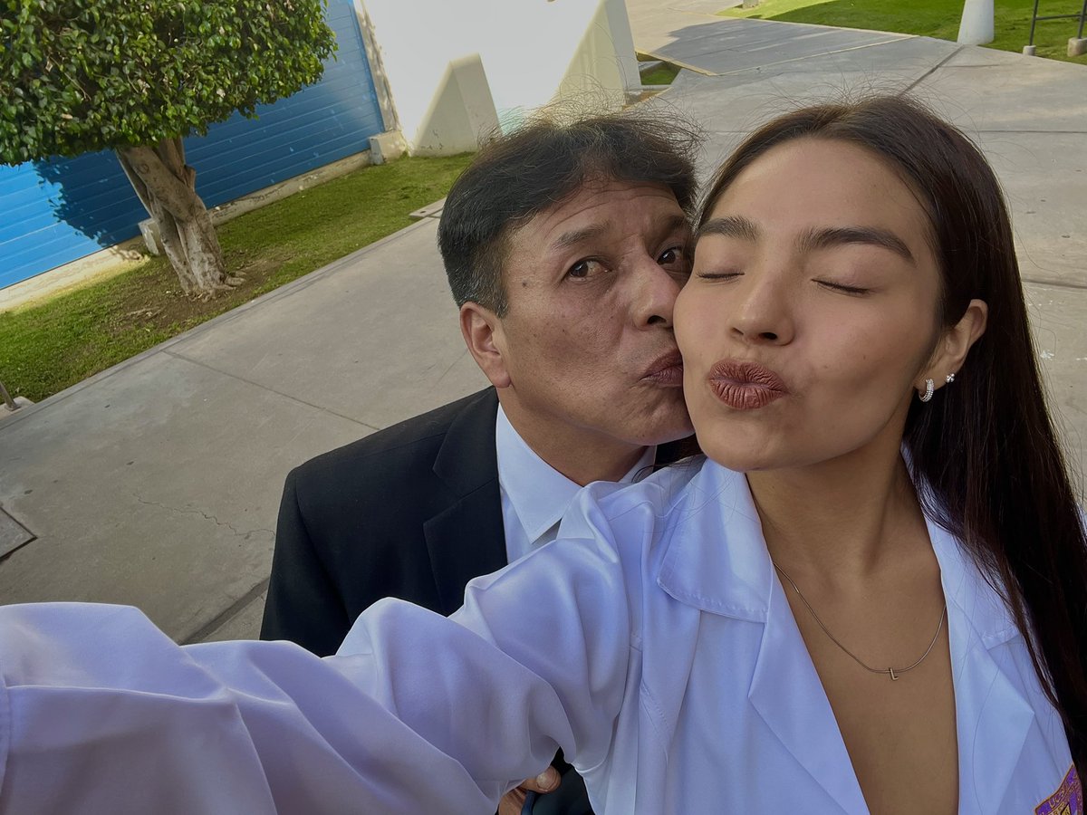 userrrlol13's tweet photo. feliz vida a mi vida. ❤️ https://t.co/oEKGcLRpav