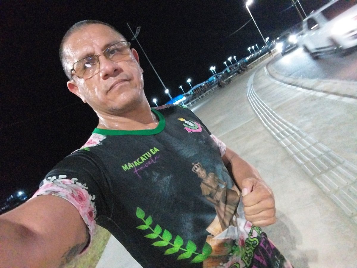 ajoaogomes's tweet image. Corridinha mixuruca de 5,02Km em 37min29s na orla de Macapá. 
🏃🏽‍♂️👊🏽💪🏽⚡
#Correr #Corrida #CorrerFazBem