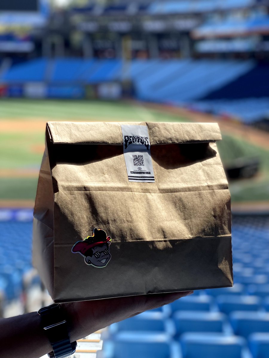 EmeOGraph's tweet photo. Les tengo una noticia ESPECIAL!!!... 

Estoy próximo a sacar a la luz un proyecto que vengo preparando por meses con amor para ustedes. Dejen comenten quienes se han mantenido fieles y están activos para este delivery.

⚾🥖 https://t.co/jbFoJwBh7U
