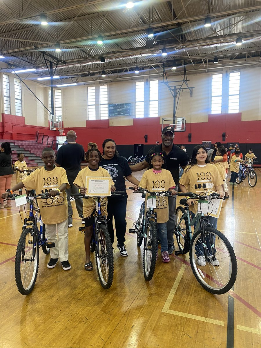 Thank you, Ms. Taylor, for spending part of your Saturday with our scholars. Thank you, 100 Black Men of Greater Fort Lauderdale for sponsoring this annual event!