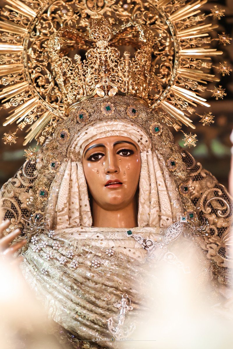 PasionDeSevilla's tweet photo. M  A  C  A  R  E  N  A 

             Y

  T  R  I  A  N  A 

@blogalcompas 

#MagnaSevilla https://t.co/I4mFrgwrXd
