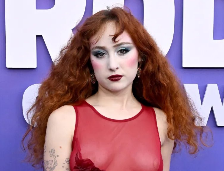 Transleytanked tweet media