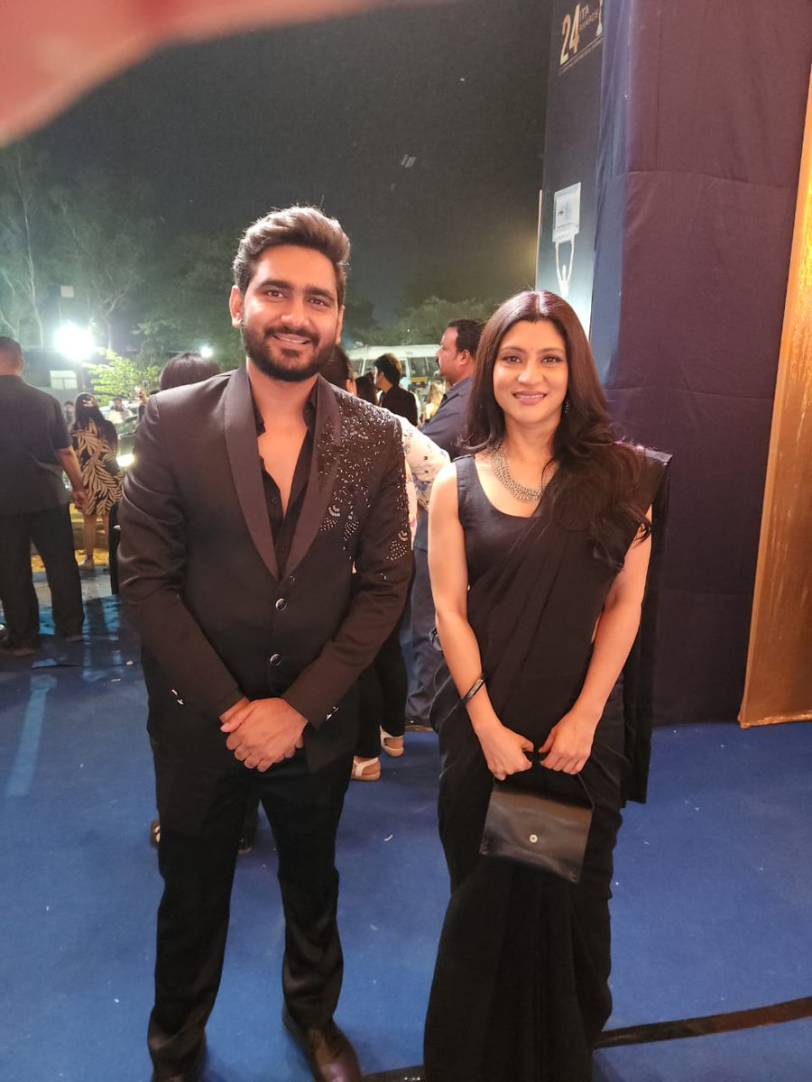 MYFMIndia's tweet photo. A star-studded evening! 
MY FM is proud to be the official radio partner of ITA Awards 2024
#ITA2024 #kkmenon #konkonasensharma #rajkumarrao #rasikadugal #bollywood #ott #stars https://t.co/DdVkglA2St