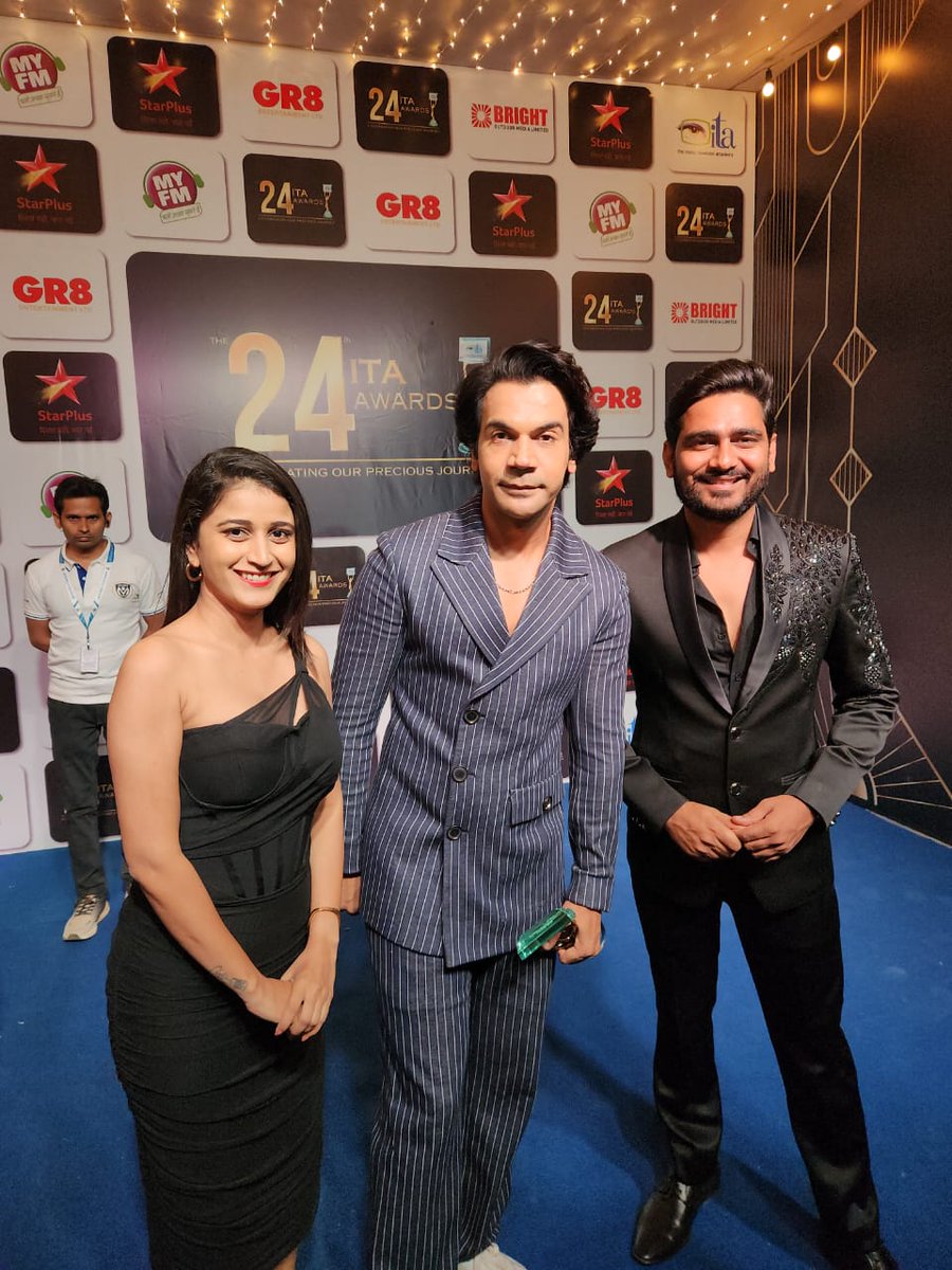 MYFMIndia's tweet photo. A star-studded evening! 
MY FM is proud to be the official radio partner of ITA Awards 2024
#ITA2024 #kkmenon #konkonasensharma #rajkumarrao #rasikadugal #bollywood #ott #stars https://t.co/DdVkglA2St