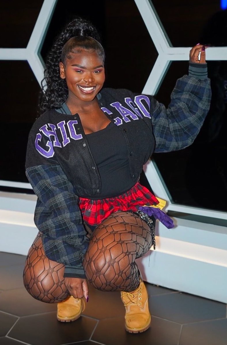 NeverStopNews's tweet photo. On behalf of the BEAUTIFUL CHOCOLATE WOMAN COMMITTEE, Iβm happy Scar Lip stop playing the ugly girl narrative. I hope itβs for good. π« WE NEVER GAVE THAT BOO! #browngirls #BlackGirlMagic #honoryourancestors #heinlovewiththecocoa #scarlip #fashionova https://t.co/NsLJcYUMNu