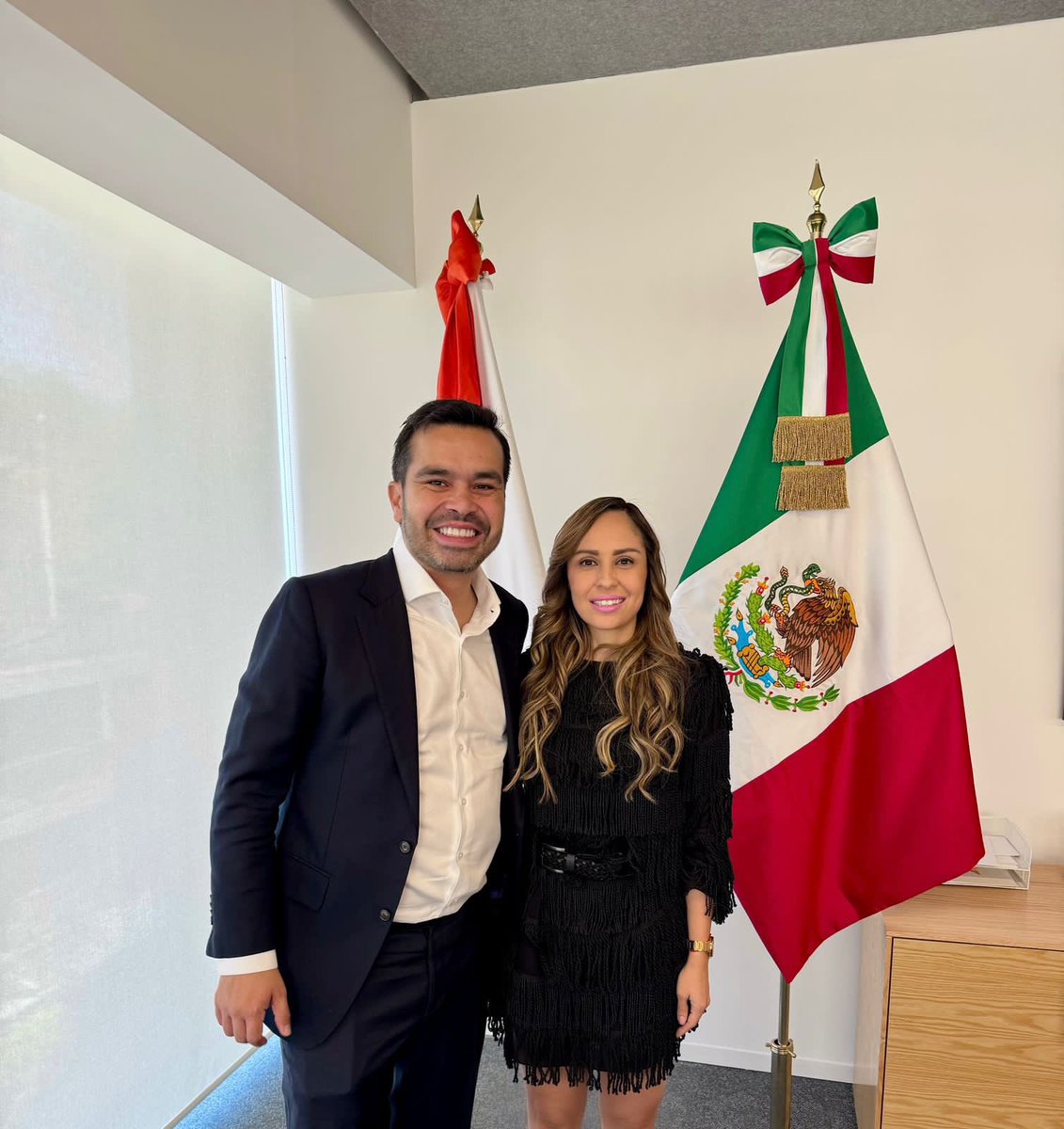 🧡 Me emociona mucho contarles que en la Convención Nacional de <a href="/MovCiudadanoMX/">Movimiento Ciudadano | Movimiento Naranja</a> que encabezó nuestro Coordinador Nacional, <a href="/AlvarezMaynez/">Jorge Álvarez Máynez</a>, fui nombrada Coordinadora de la Primera Circunscripción electoral de México.

Vamos a trabajar muy de cerca con las y los coordinadores