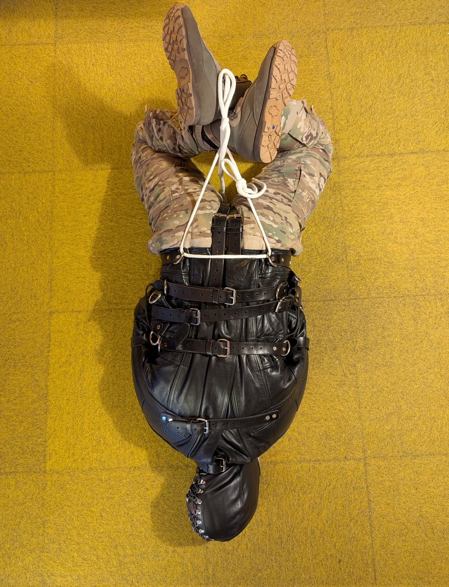 Soon 8 hours in leather straitjacket, anf he will be set free.
Next time longer bondage... and tighter.