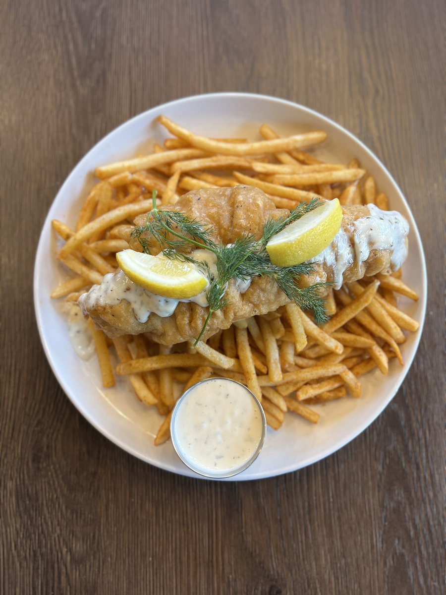 CauseEffectBar's tweet photo. Fish &amp; Chip Friday’s #HamOnt https://t.co/imIcSgErtB