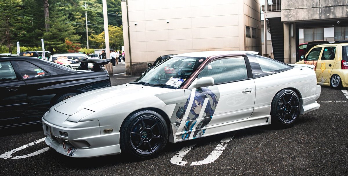 あげいも tweet media