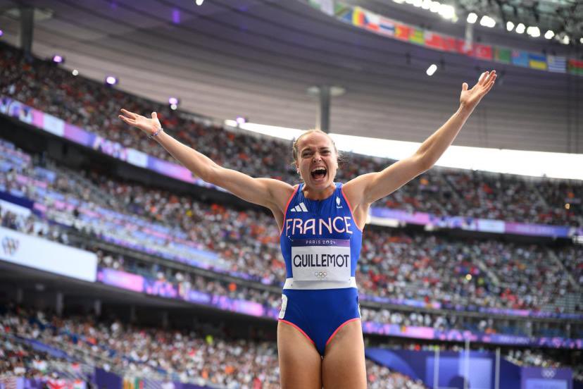 Je crois qu’on sous estime l’année 2024 incroyable d’Agathe Guillemot
🥉3e aux 🇪🇺sur 1500m
🥈2e aux 🇪🇺de cross en relais mixte
Finaliste Olympiques sur 1500m
Finaliste des mondiaux en salle
4 RF : 1500 salle, mile salle, 2000m et 3 x le 1500m
16e 🇪🇺 TT sur 1500
📸 L’équipe