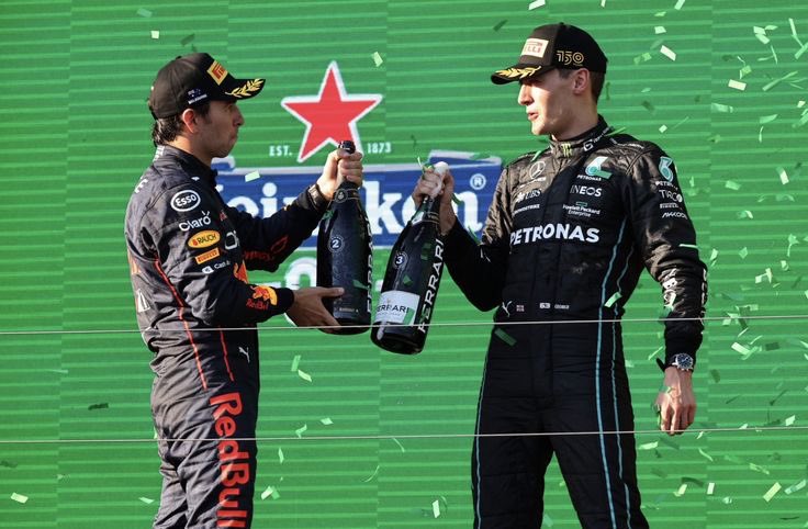 AstroDeportes's tweet photo. ¿Se imaginan que al final estos dos terminen siendo compañeros el próximo año? 

¿Creen que checo merece una última oportunidad con un equipo Grande? https://t.co/8SqFcorOnh