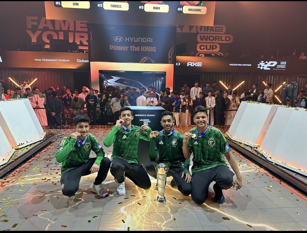 criminal tweet media