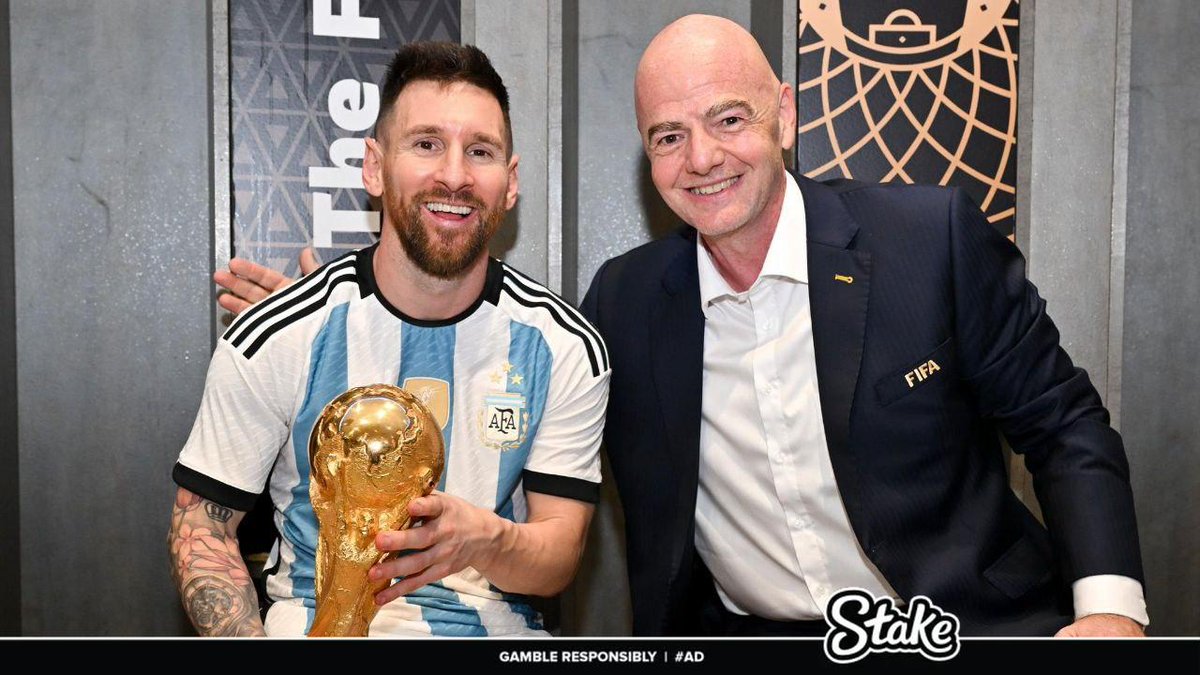 RonaldoW7_'s tweet photo. if you still think that the system isn’t rigged for Lionel Messi, Then you are delusional

(A THREAD) https://t.co/L2d762Kdli