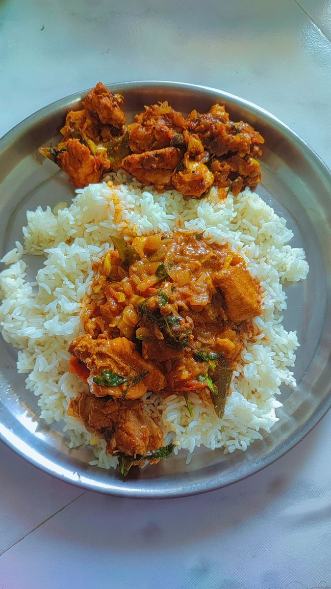 jpc312's tweet photo. #selfmade #SundaySpecial
Karikuzhambu with varutha Kari 
Any one to join guy's?
@Rock4friends @sarankutty091 @Dearuuuukoushik @beastybeast0123 @ungal_kums @Ranjan163118 @meKomorebi
@ARRAddict_Ofcl @niirrrraa @777joshita https://t.co/vSJbI4NLV9
