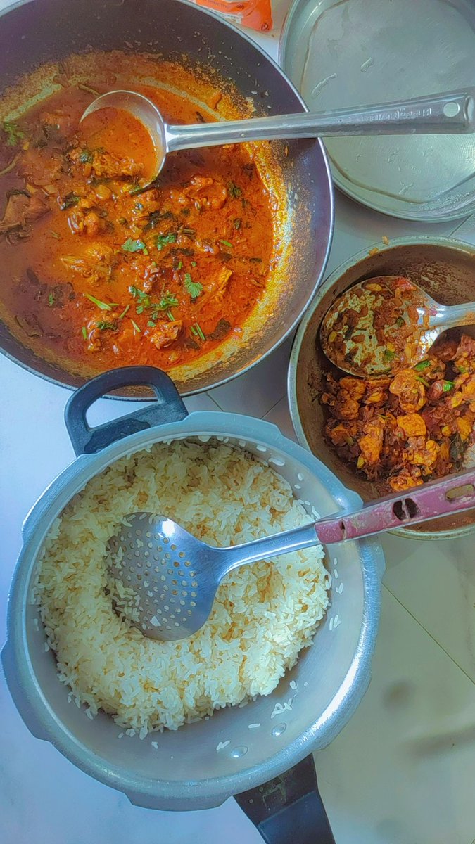 jpc312's tweet photo. #selfmade #SundaySpecial
Karikuzhambu with varutha Kari 
Any one to join guy's?
@Rock4friends @sarankutty091 @Dearuuuukoushik @beastybeast0123 @ungal_kums @Ranjan163118 @meKomorebi
@ARRAddict_Ofcl @niirrrraa @777joshita https://t.co/vSJbI4NLV9