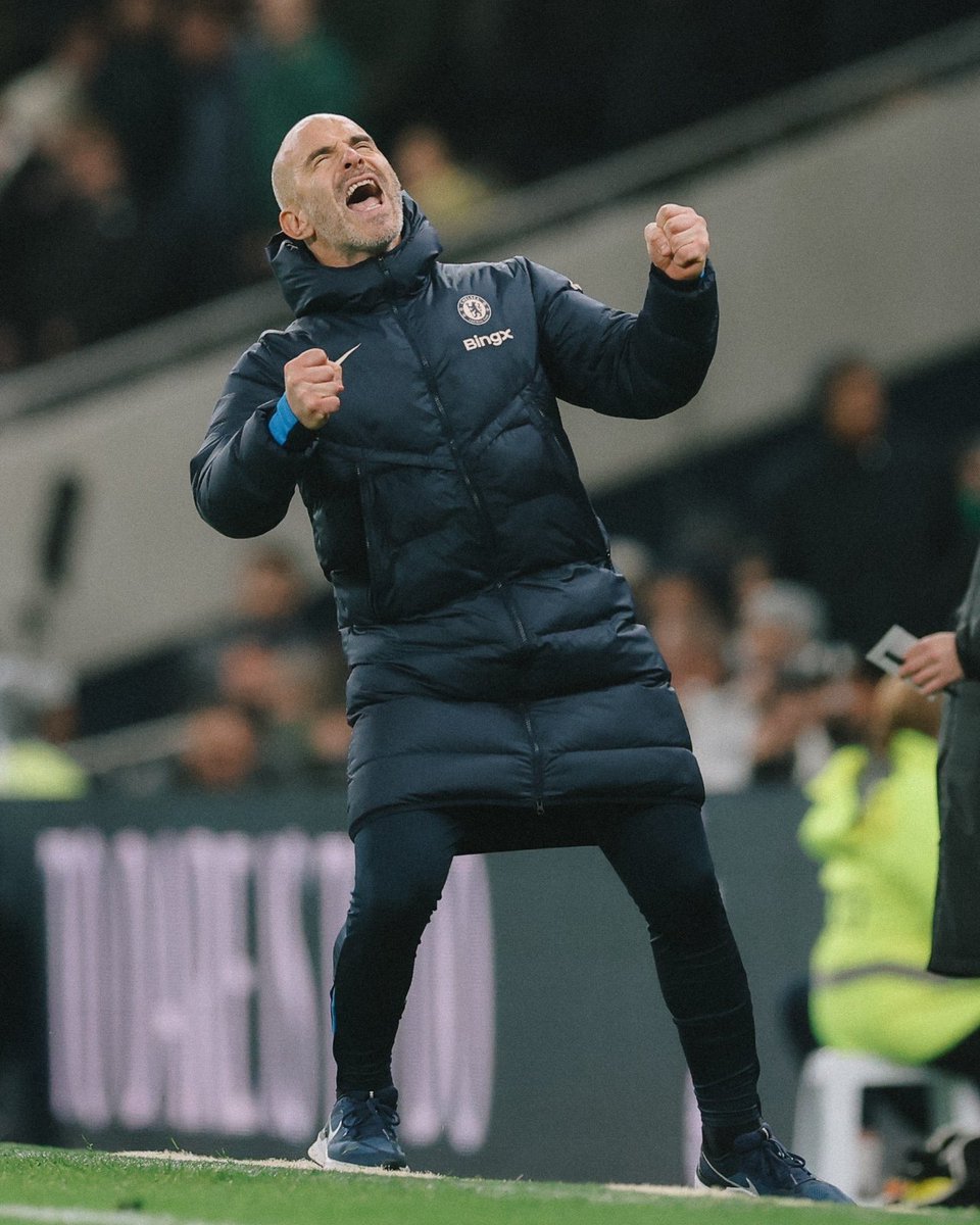 AbeRich008's tweet photo. Let's have some 💙 for Enzo Maresca! https://t.co/QqItS2iI3D