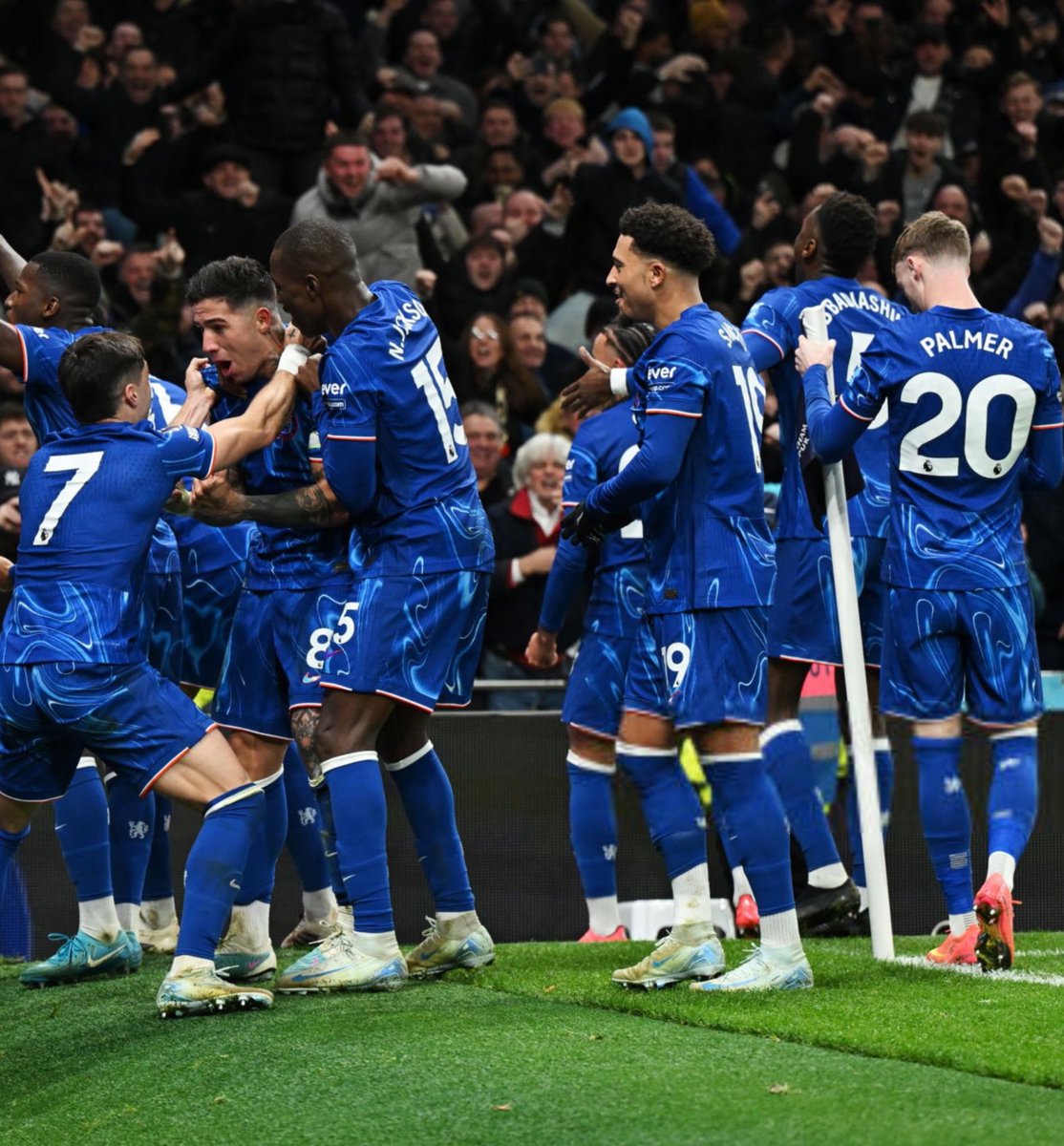 unique_onita's tweet photo. No be who first call police dey win case.
Up blues.
Chelsea 4-3 Tottenham.
#Chelsea #ChelseaFC #spurs #CHTH https://t.co/cZ0ts7NsWx