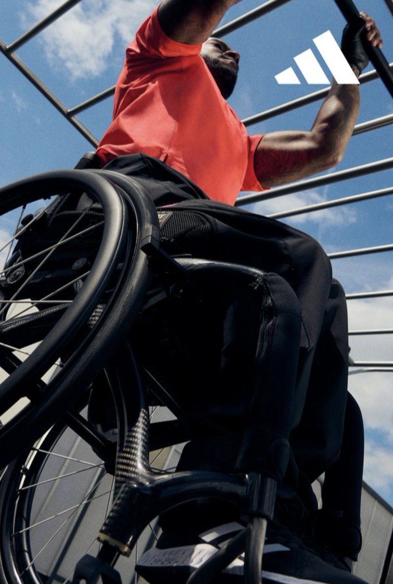 Job done for <a href="/adidas/">adidas</a> video editing a VFX go check out their adaptive wear ✨🔥 

zalando.co.uk/releases/6m8M3…