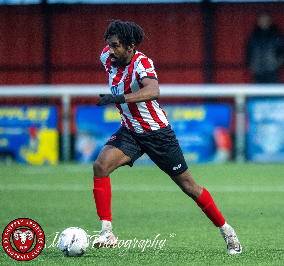 SheppeySportsFC's tweet photo. MATHURIN DEPARTS

We are gutted to announce the departure of Forward Shaquille Mathurin. Shaq joined us in the Summer after a fantastic season in the division below where he scored over 30 Goals.

Since coming in Shaq has been a pleasure to have at the club, working hard and setting standards both on and off the pitch.

We wish Shaq and his family all the best with their move to Ipswich, hopefully they will be settled into their new home in time for Christmas and we will be doing all we can to help Shaq find a new club at our level in his new area.

Thank You for your service Shaq, from all of the Players, Staff & Supporters ❤️🤍