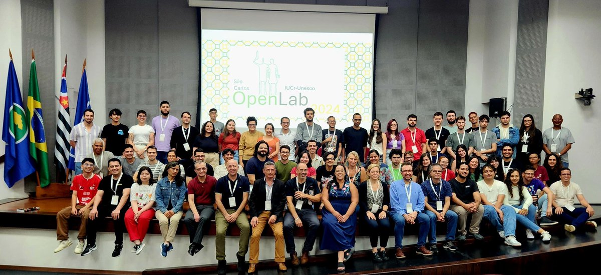 Another (more formal!) Oficial foto of the IUCR-UNESCO OpenLab 2024 <a href="/IUCr/">IUCr</a> <a href="/ccdc_cambridge/">CCDC Cambridge</a> <a href="/rigaku/">Rigaku</a> <a href="/RigakuOxfordXRD/">Rigaku Oxford Diffraction</a> <a href="/lamucres/">Laboratorio LaMuCrEs / IFSC-USP</a> <a href="/laca2024/">VI LACA Meeting</a>