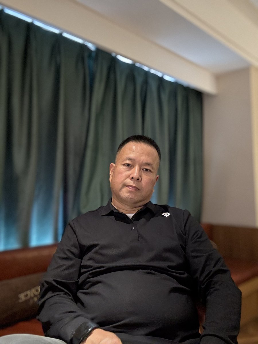 红颜中老 tweet media