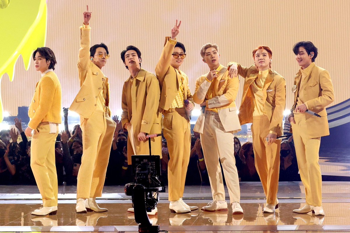 BTSAnswerBr's tweet photo. 📊|| “Butter” by #BTS ultrapassou 1,310 BILHÃO de streams no Spotify! 🧈
CONGRATULATIONS BTS 👏🏻💜
@BTS_twt #BTSButter https://t.co/KPDgcJNkeE