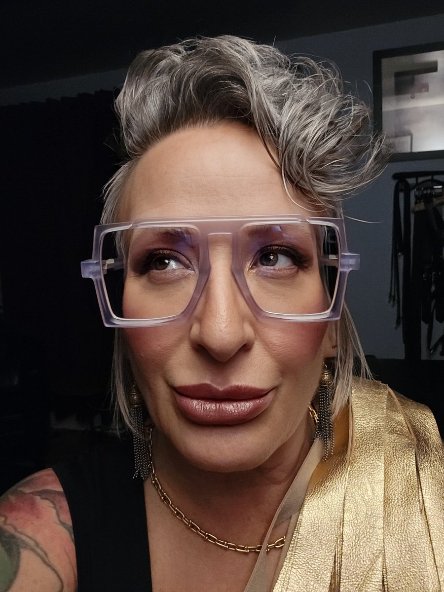 Devising his demise on a Sunday.

SLC sessions are available Monday day, Tuesday day, and Wednesday evening. 

Los Angeles 12/12 - 12/17

juliespanks.com

#utahmistress
#sophisticatedmistress
#elitedomination
#femdom
#travelmistress
#theartofseduction
#findom