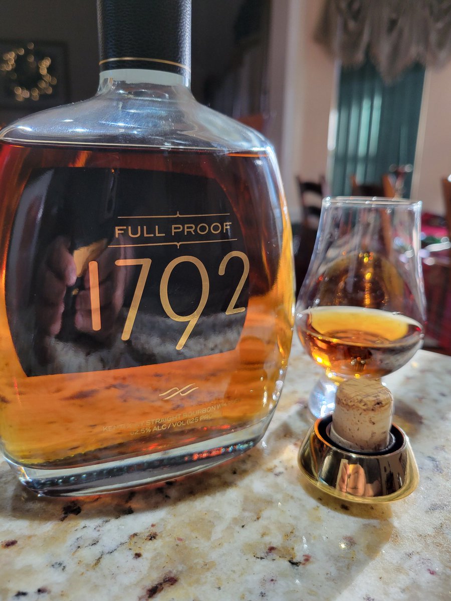 oskiwhoaski's tweet photo. Good stuff right here
#1792 #1792FullProof
#bourbon #bourbonlover https://t.co/ojy3pHmFTp